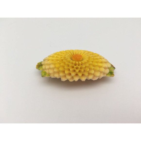Pre 1930 Hand Carved Floral Chrysanthemum Brooch Trombone Clasp 2.25x1.5" Yellow - Picture 5 of 10